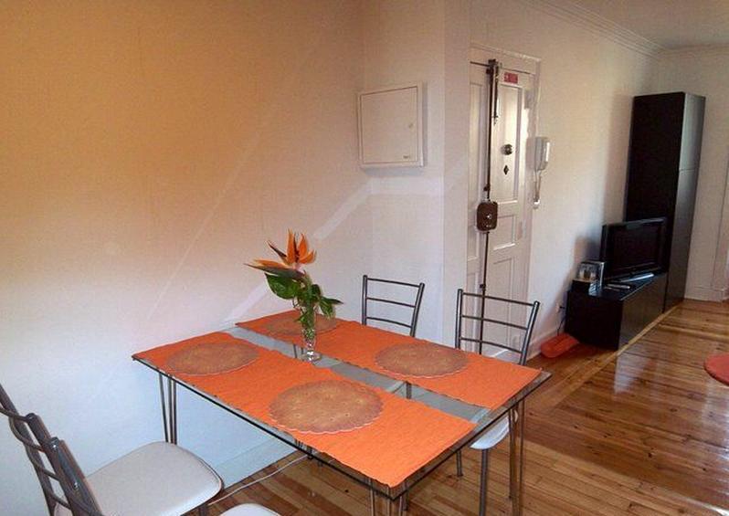 Estrela Cozy Apartment * Lisbon